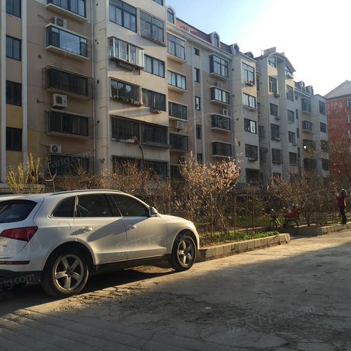  ������С��2��1��1���ϱ�����1300.00Ԫ/�³��� 