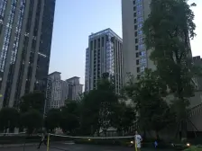 往往人间烟火难得,精装修带暖气,车位三选一