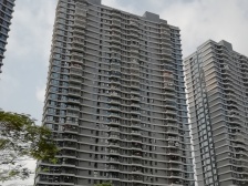 装修好,拎包入住,视野宽阔,格局方正,看花园。