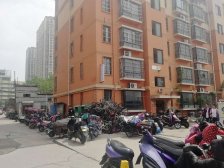 地铁口双气两房 出行便利 生活方便