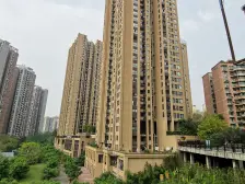 业主诚心出售 设施齐全 出行方便