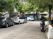 华江一村,精致两房拎包入住,门口小学临近商圈,地铁口600米