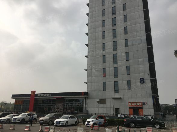 珠江摩尔公元实景图