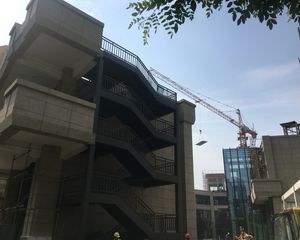 远洋朗基香汇4室2厅南