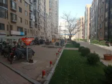 房主诚心卖房子精装修适合年轻人过渡