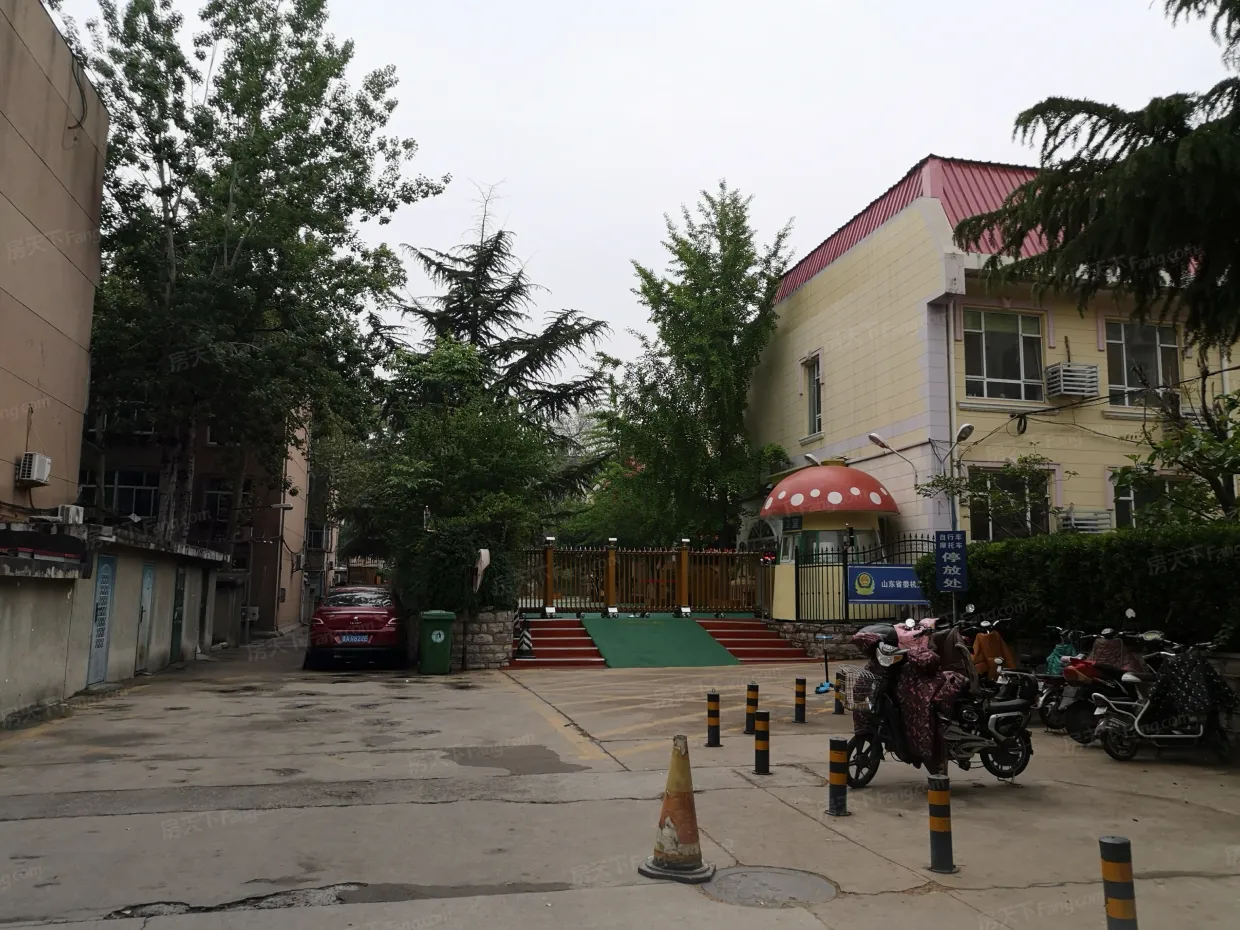 省委二宿舍东院
