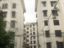 单价低,总价合适,看房方便,边套大两房。业主急售!