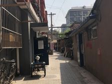 西南朝向、电梯直达、满五年产权