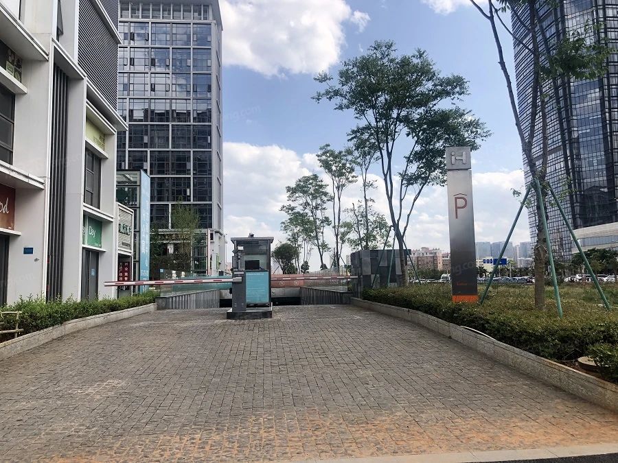 小区相关图