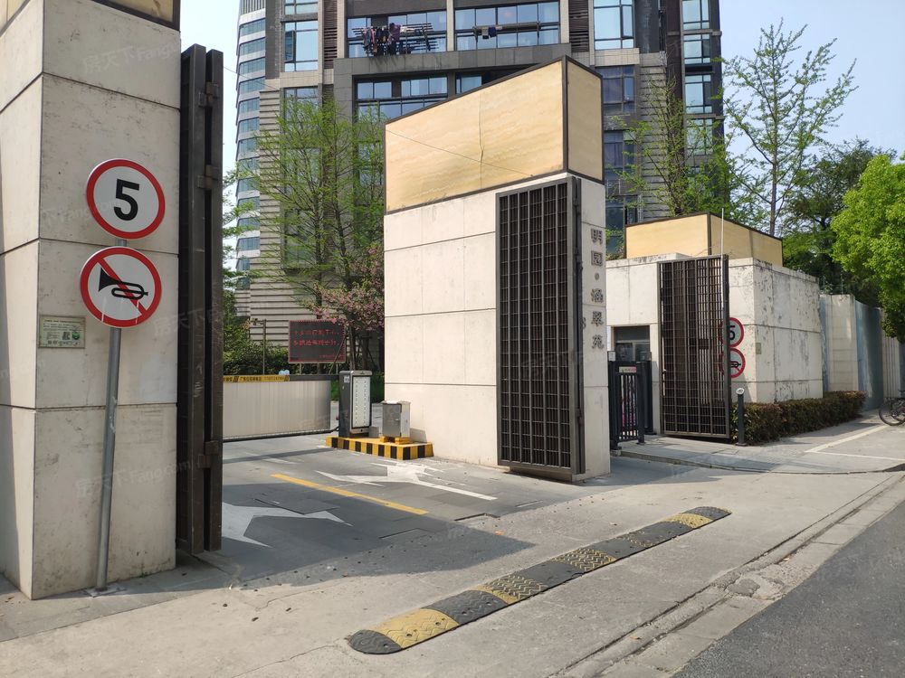 小区相关图