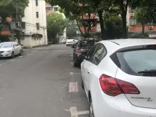 低楼层,带天井,户型正气,税费少,诚心出售