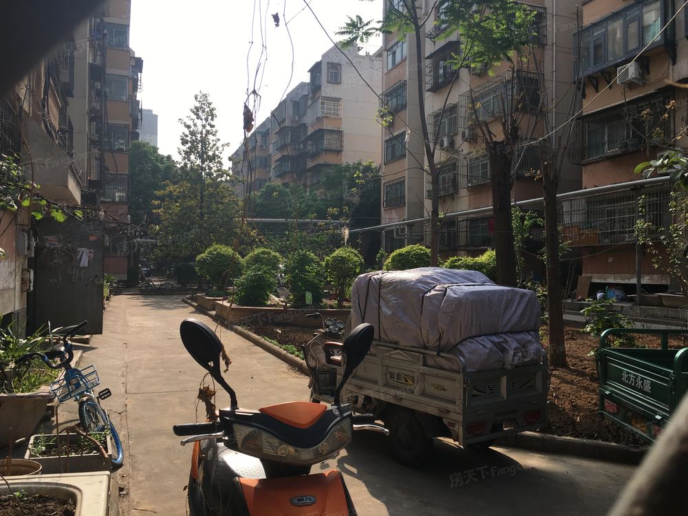 小区相关图