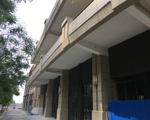 远洋朗基香汇4室2厅南