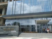 地段好精装四房采光通风好看房方便