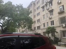 中间楼层2房一厅采光好,总价低,税费少,价格可谈