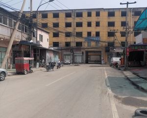 成寿寺路东西两居室满五年唯一封闭式小区