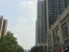 金洲地铁口旁复式两房,地理位置优越