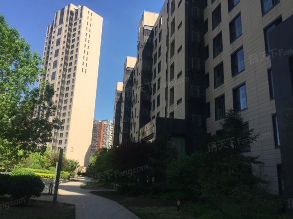 冠城大通澜石实景图