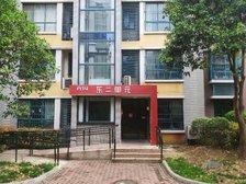 此房业主正常置换居住舒适温馨两居欢迎来看房