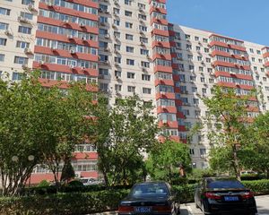 万事吉公寓3室1厅东南