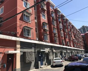 老山西街27号院带客厅两居