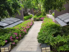 三期上叠中间套,同户型保养蕞好的一套阁楼露台已装修