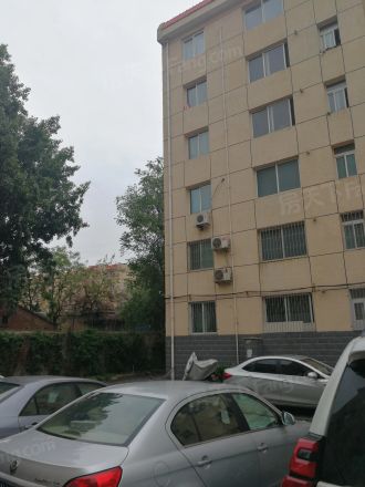 东大街42号院实景图