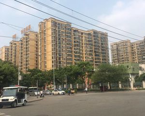 华宇阳光尚座3室1厅西