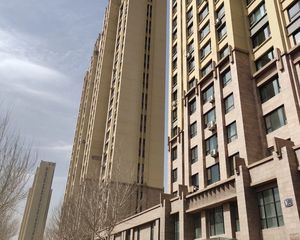 保利观澜,次新房源,精装 拎包住