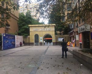 华宇阳光尚座2室1厅西
