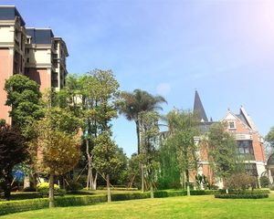 三里花城4室2厅东南