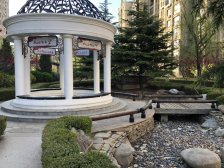 艾维尼小城1期,精装修下跃 近车站 近学 校,拎包入住