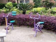 商品房小区内环边中间位置,中间楼层,业主诚心,全明户型