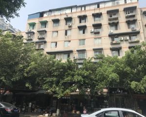 贝森兴苑3室1厅南