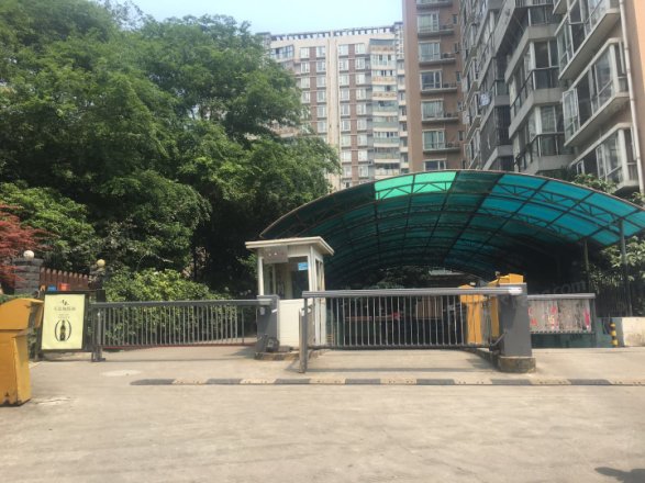 滨河丽景实景图