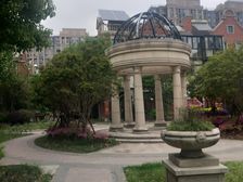 绿地新上3房2卫!店总专属推荐房源!!业主诚意出售