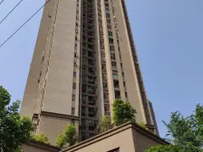 龙头寺 公园置尚云尚三房173万