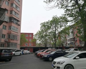 马家堡27号院首付25万东南向双地铁线一居