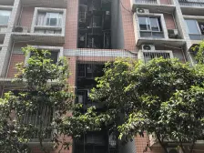 龙湖对面 精装电梯三房 上马家堡 随时看