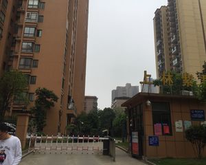上林紫郡 精装三房 南北通透 中间楼层 诚心出售