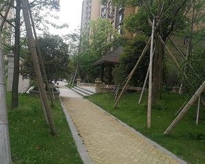 庄和家园两房户型出售看房预约现在出租中