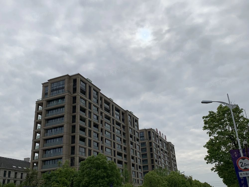 小区相关图
