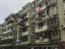 南北通透,09年次新房,小区有地下车库,13号綫陈春路站旁!