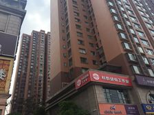 比华利国际城三期3室1厅东南