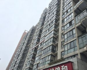 香樟雅郡大五房南北方向两梯两房精装修