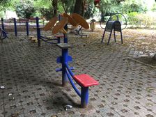 秀水园 1室1厅 东南