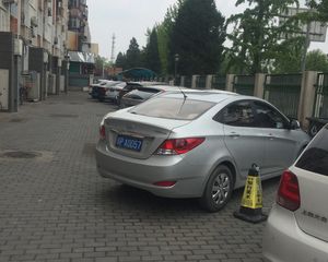 林校中里3室1厅东西
