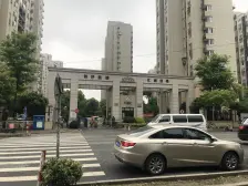 新上一房,阳台以做榻榻米,精装修,高楼层,满5年!