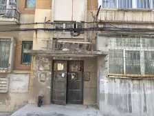 门头已开好 地脚好 近地铁近 前面有20平种花的地方