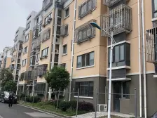 地铁18号线800米+出门拐弯就是菜市场和商场